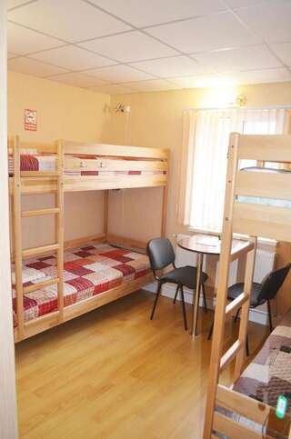 Хостелы Hostel VIP Na Pestelya, 11 Винница Кровать в общем номере с 4 кроватями-17